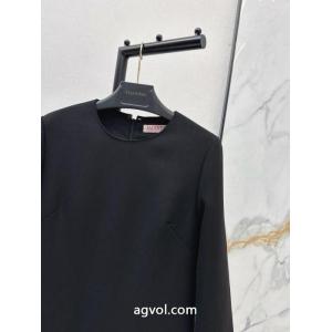 ブランド コピー 着払いヴァレンティノ定番人気商品 数量限定在庫限り 定番最新作ワンピース..