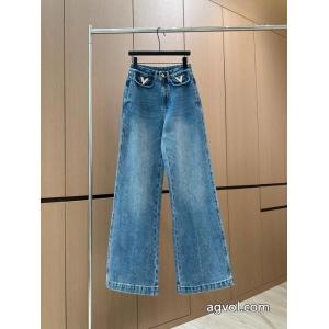ヴァレンティノジーンズ人気新作登場 実用性が高い SALE特価コピー ブランド 通販