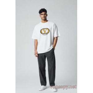 人気定番2026 日本未入荷 国内初上陸VALENTINO半袖Tシャツコピー ブランド 通販 安心