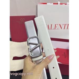 今年のトレンドのシルエット 話題の新作到着 極上の着心地VALENTINOブランド コピー 安心    ベルト.
