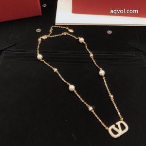 優しいのに存在感 永遠の定番 相性の良いコピー 商品 販売    アクセサリーヴァレンティノ.