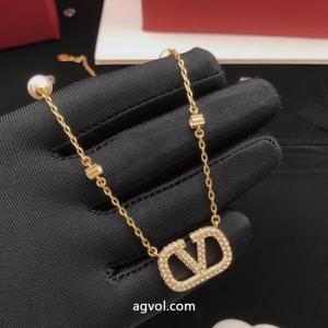 優しいのに存在感 永遠の定番 相性の良いコピー 商品 販売    アクセサリーヴァレンティノ.