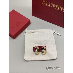 人気激売れ 抜け感のあるスタイルが完成 お得なアイテムを販売アクセサリーVALENTINO激安 通販 専門店.