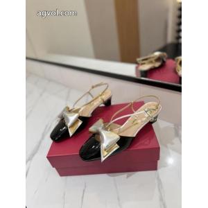 ファッションブランド 売上ランキング1位 オンライン限定商品コピー ブランド 通販サンダルVALENTINO.