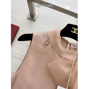 26-26AW 【最新】2026年2026のトレンド速報 2026年最新人気ワンピース激安 ブランドVALENTINO.