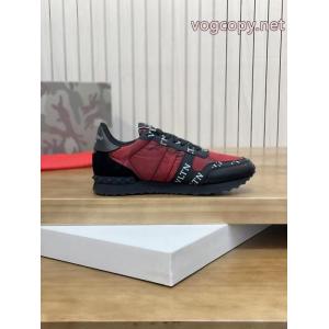 爆買い格安 ラフでこなれ感! 限定デザイン偽 ブランドスニーカーVALENTINO