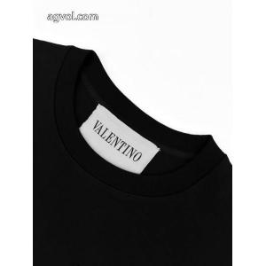 追跡有＋激安 定番人気激安 高い品質を誇るVALENTINOコピー 品 販売パーカー