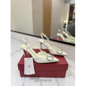 オトナの余裕 大胆に 2026年NEWモデルハイヒールVALENTINOブランド コピー.