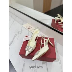 オトナの余裕 大胆に 2026年NEWモデルハイヒールVALENTINOブランド コピー.