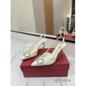 オトナの余裕 大胆に 2026年NEWモデルハイヒールVALENTINOブランド コピー.