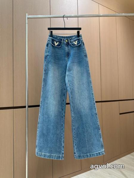 ヴァレンティノジーンズ人気新作登場 実用性が高い SALE特価コピー ブランド 通販 2