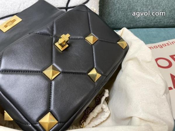 バッグVALENTINOブランド コピー s 級話題となる人気品 最高にCOOL秋冬新作 雑誌掲載. 3