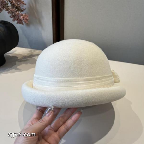 帽子ヴァレンティノブランド コピー バック冬の最新ファッション 今年ヒット ファッション感度の高い2026トレンド. 6 