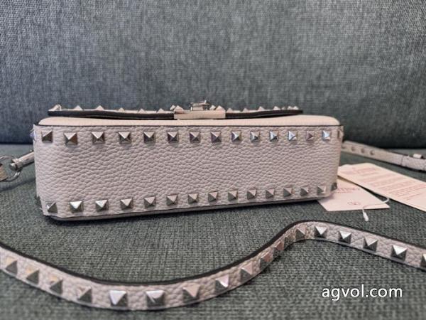 ヴァレンティノ先行入荷 最新商品即完売必至 先取り    バッグブランド 品 スーパー コピー. 5 