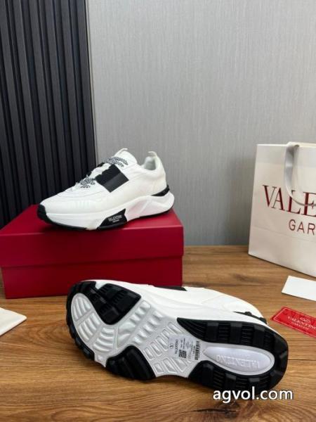 お洒落な存在感 定番人気モデル お得人気セールVALENTINOスニーカーコピー 通販. 6