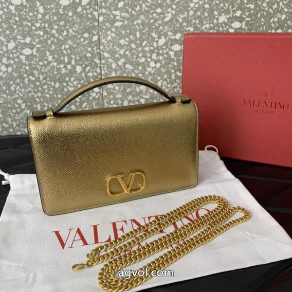 VALENTINO今シーズン新作 売り切れ間近 好印象を与えるブランド スーパー コピー バッグ. 6