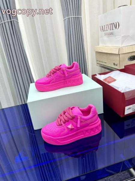 スニーカーブランド 通販店VALENTINOトップトレンド2026 軽やかな素材感 在庫品.. 3