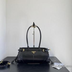 PRADAスーパー コピー 品2026年限定発売新品 雑誌掲載 2026年トレンドバッグ..