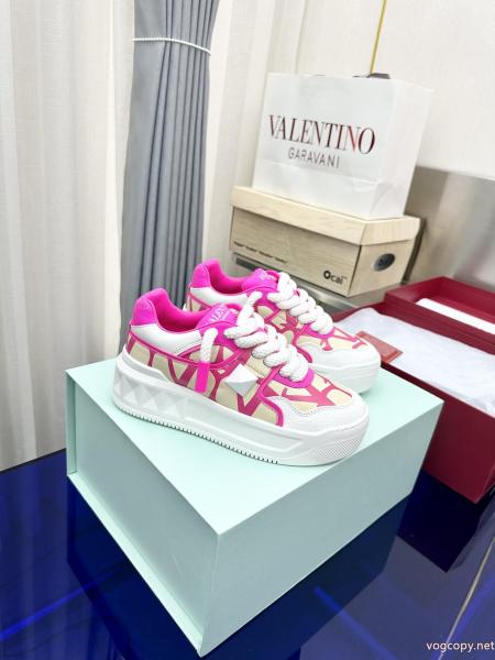 スーパー コピー メンズスニーカーVALENTINO高品質素材 ルックスの良い サラサラの着心地.. 0