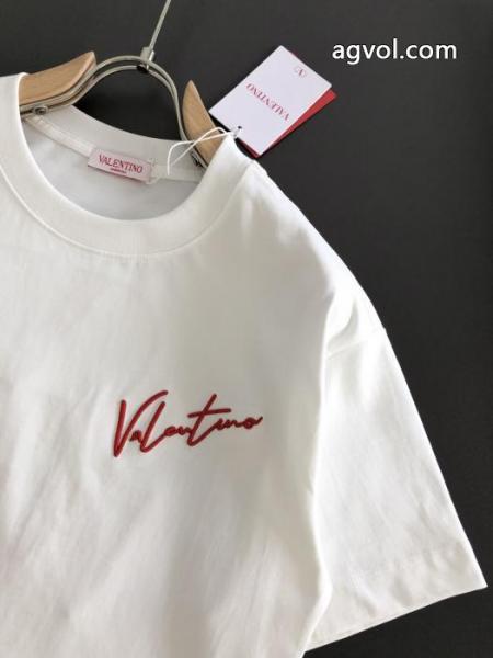 TシャツVALENTINOカジュアルに使える 人気爆発 大好評ブランド フェイク. 4