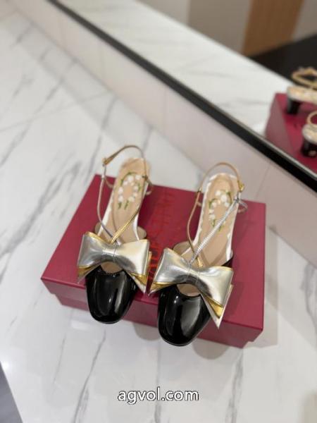 ファッションブランド 売上ランキング1位 オンライン限定商品コピー ブランド 通販サンダルVALENTINO. 3
