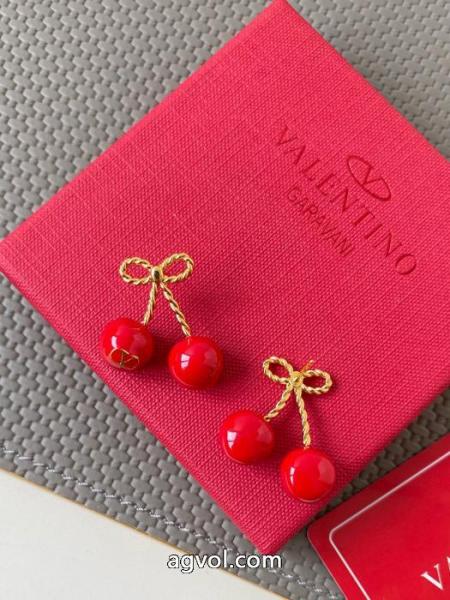 コピー 品 ブランドアクセサリー数量限定セール 珍しい さわやかな印象VALENTINO. 6