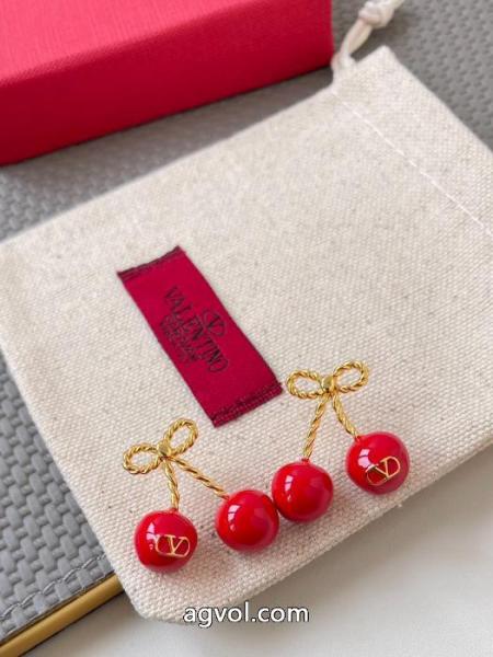 コピー 品 ブランドアクセサリー数量限定セール 珍しい さわやかな印象VALENTINO. 5