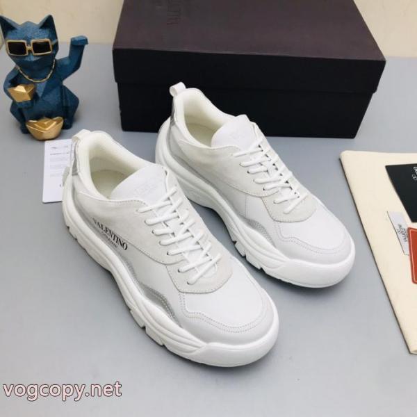 スニーカーVALENTINO高級感演出 人気のオシャレものから お手頃価格でGET偽 ブランド 購入. 1