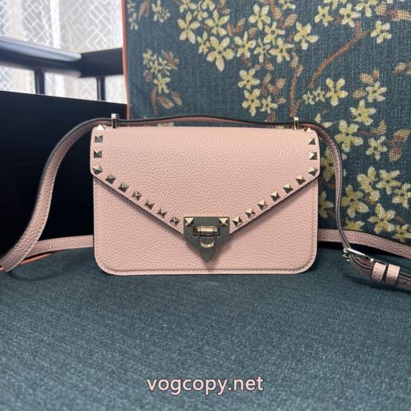 偽 ブランド 通販VALENTINO2026年トレンド感が強い 新作すぐ届く 着回し力抜群大人気バッグ. 1
