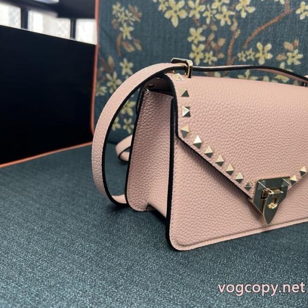 偽 ブランド 通販VALENTINO2026年トレンド感が強い 新作すぐ届く 着回し力抜群大人気バッグ. 2