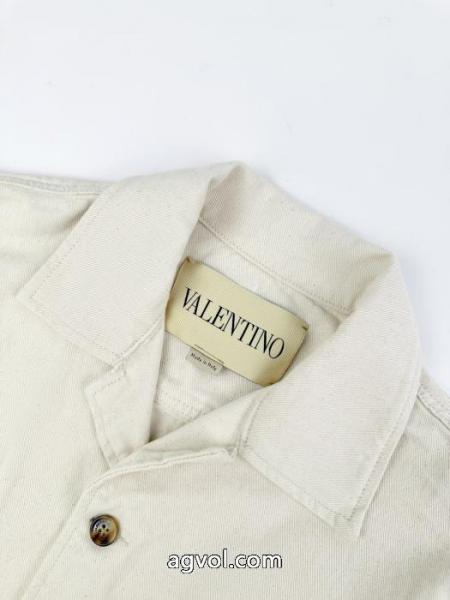 VALENTINOデニムシャツ好評なアイテム 落ち着いた感覚 今話題!ブランド 偽物 通販 2