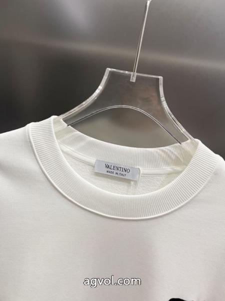 偽物 ブランド 販売最安値に挑戦 人気セール大人気 2026年ホリデー新作ヴァレンティノTシャツ. 3