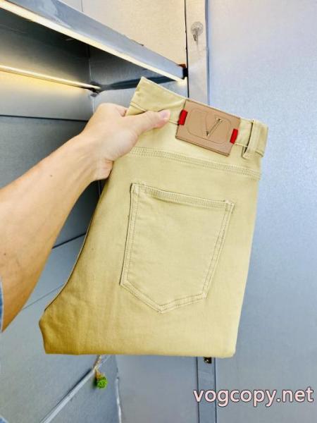 個性的なデザイン 在庫を確保 再入荷が嬉しい2026VALENTINO偽物 通販 ブランド ジーンズ.. 1